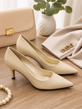 Cato Cream Patent Leather Pumps Pointed Toe Heels Neutral Office Size 8